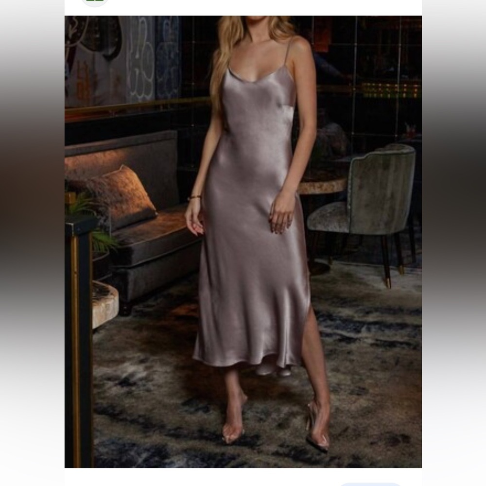 Saks 💯 silk slip dress vintage Sz medium